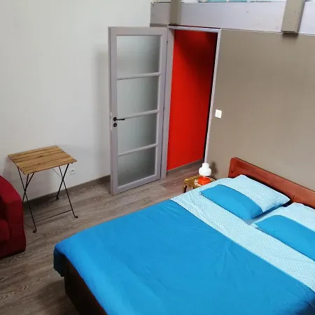 Balad'ane Bed & Breakfast Flachères